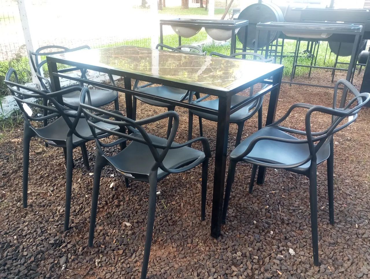 Mesa para cozinha com cadeiras ?
