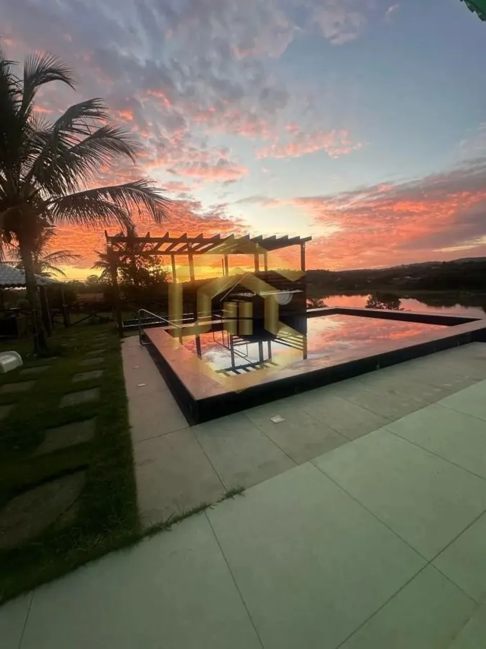 SÍTIO LUXUOSO, 1000 m2 DE ÁREA CONSTRUÍDA, 2 PISCINAS, HIDROMASSAGEM, ÁREA GOURMET,4 QUIOS