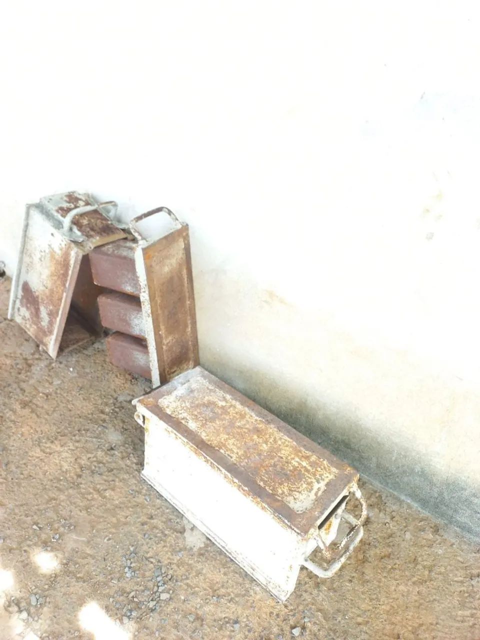 Vende se formas de bloco64276664738562122