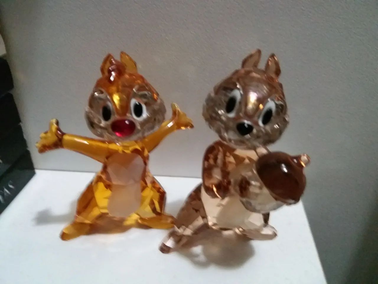  Esquilos tico e teco em Swarowisk original - Foto 3