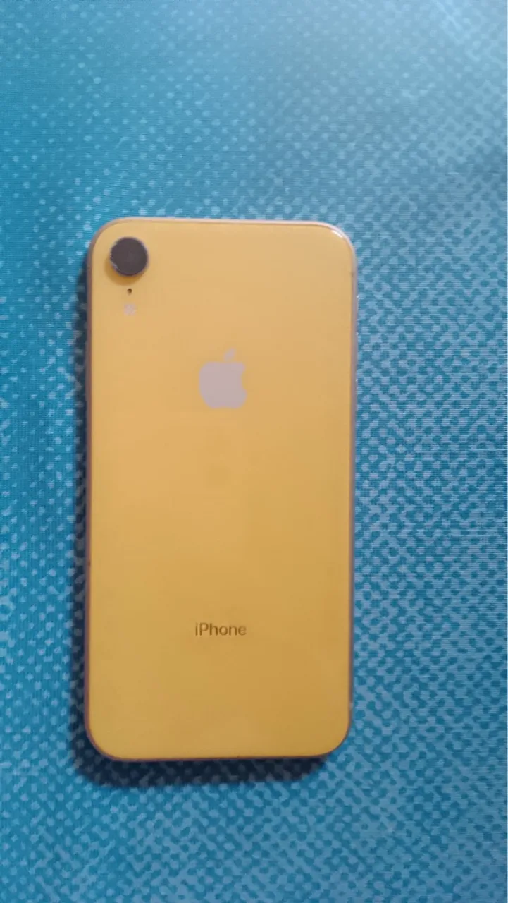 iPhone XR