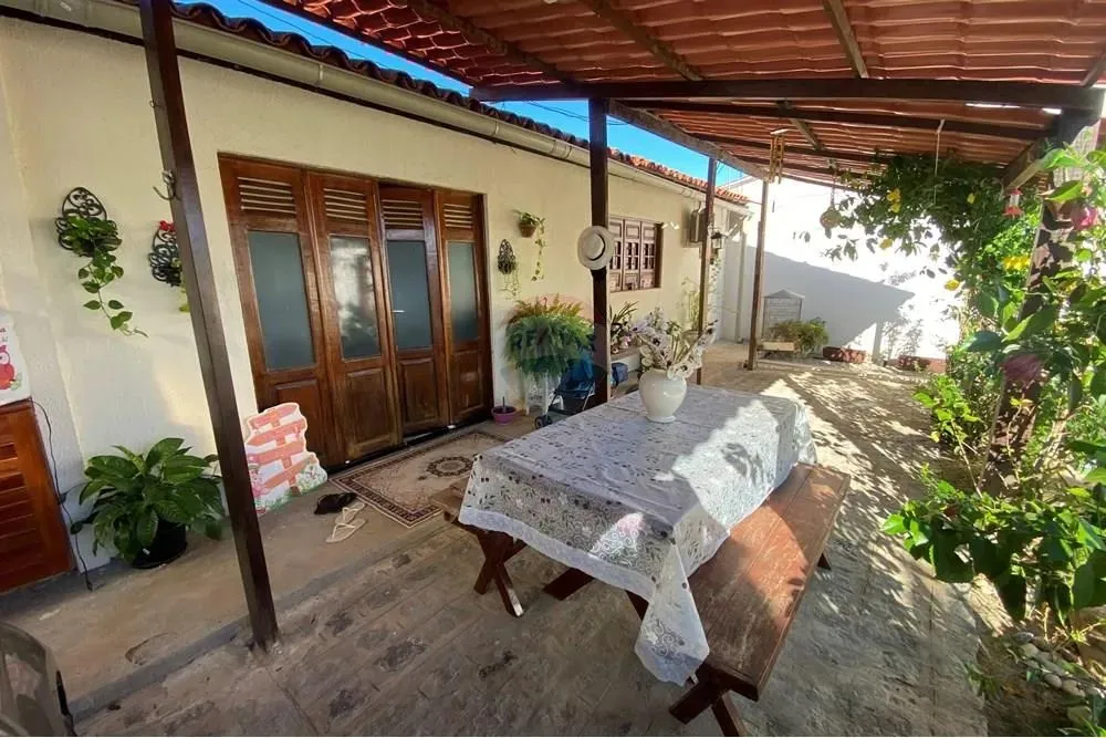 Encantadora Casa c/ Jardim e Garagem 4 Carros