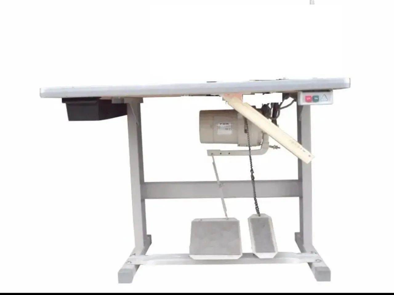 Maquina de Costura Overloque Yamata FY33 - Foto 4