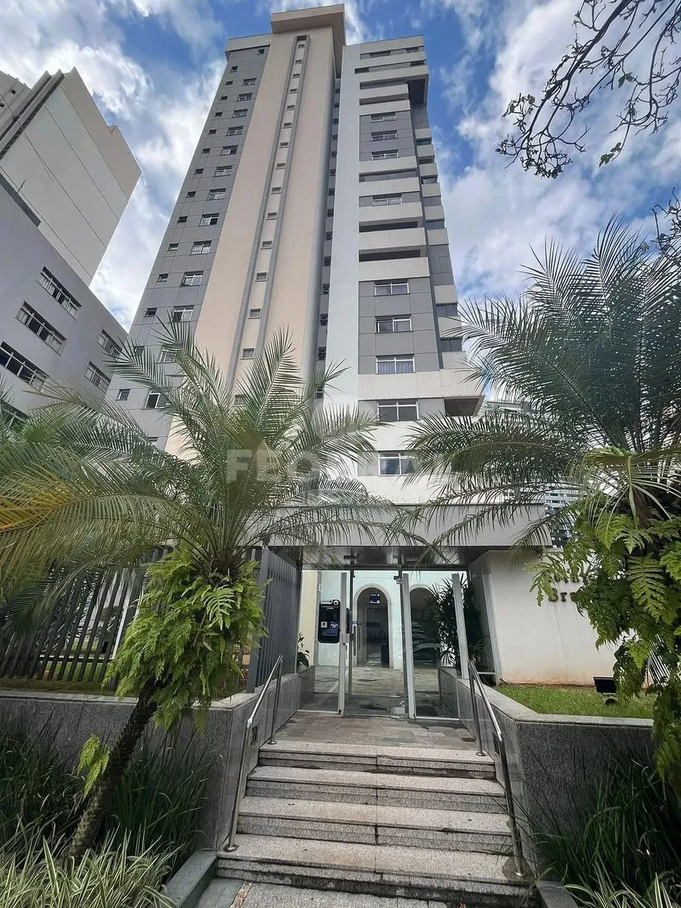 Excelente Apartamento para locação 4 suites completas em armários, Setor Oeste, Goiânia, G