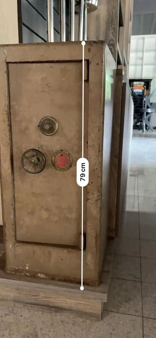 Cofre de ferro e concreto grande - Foto 5