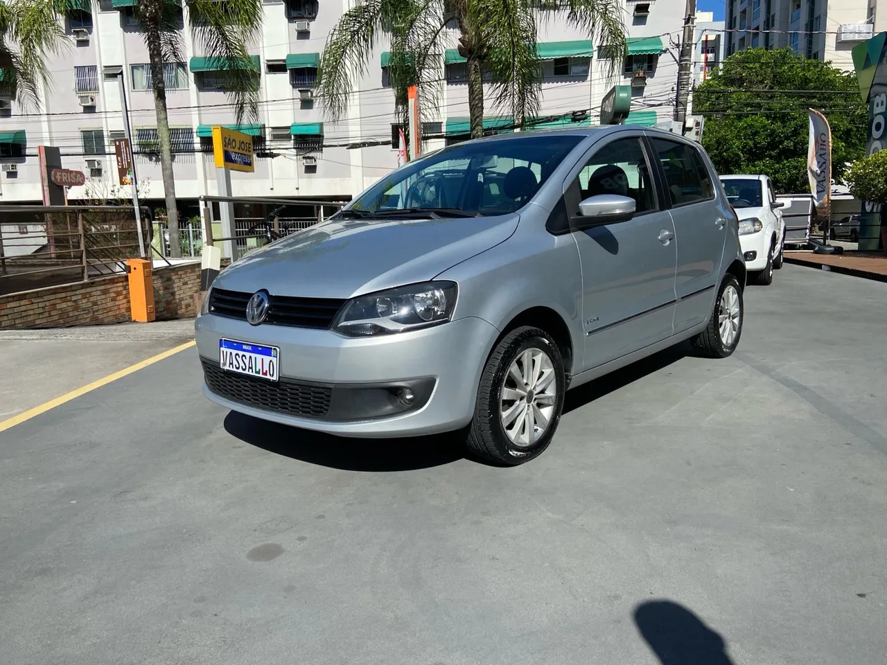 W Fox VOLKSWAGEN FOX 2013 Usados e Novos