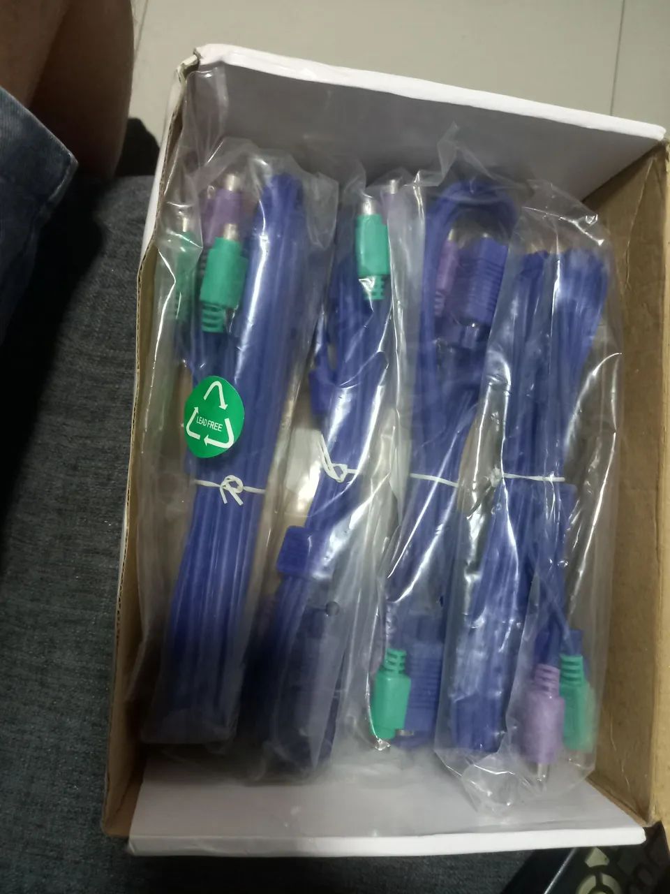 Switch KVM 4 Portas Trendnet TK-400 - Foto 4