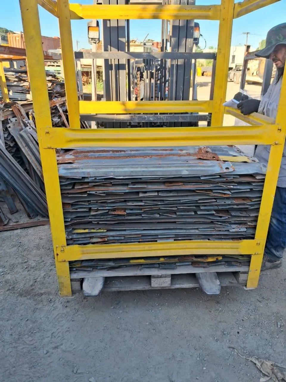 RACK METÁLICO 1,75  - Foto 3