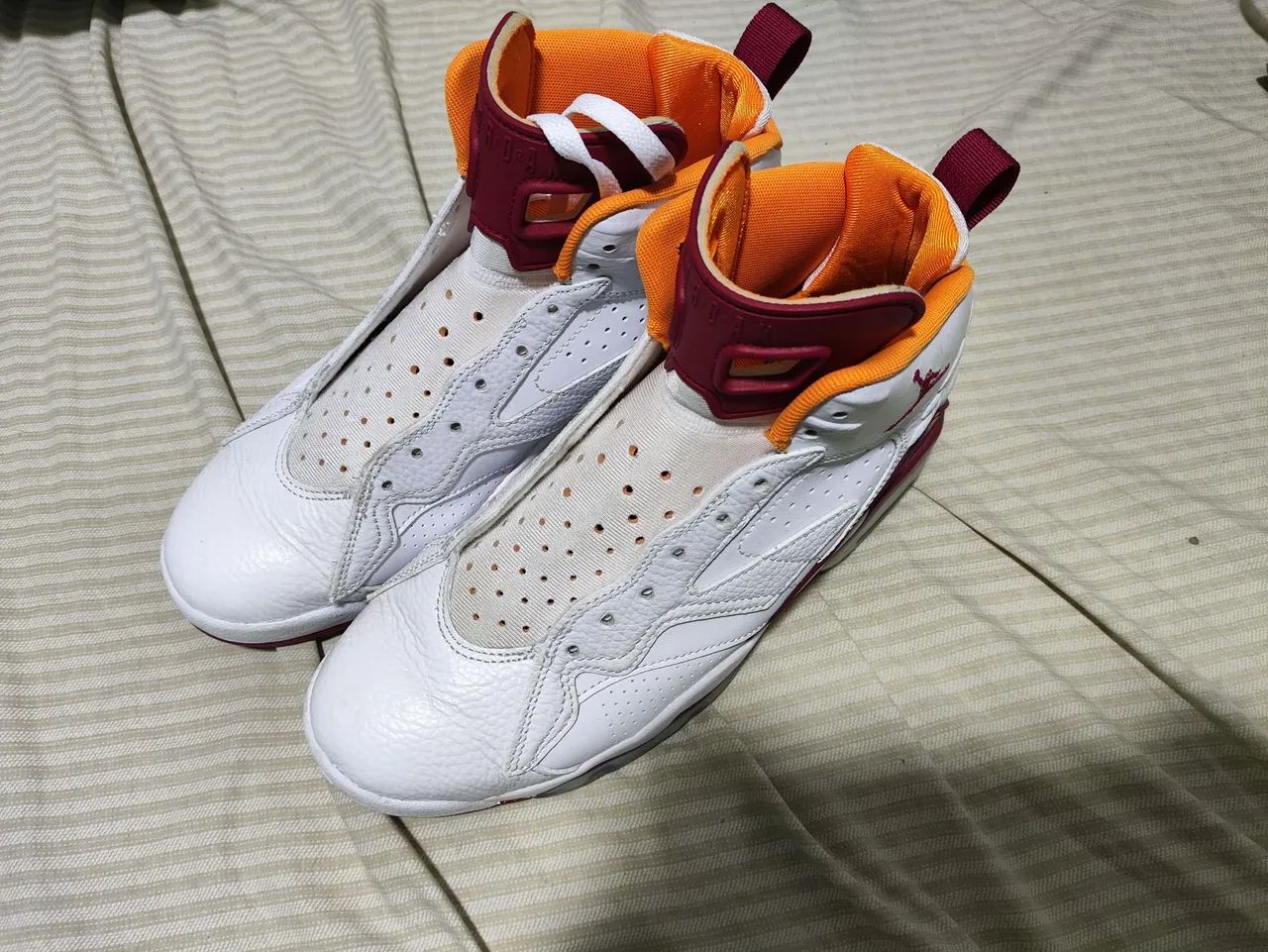 Tênis Air Jordan Jumpman MVP White Cardinal/n° 40,5/br