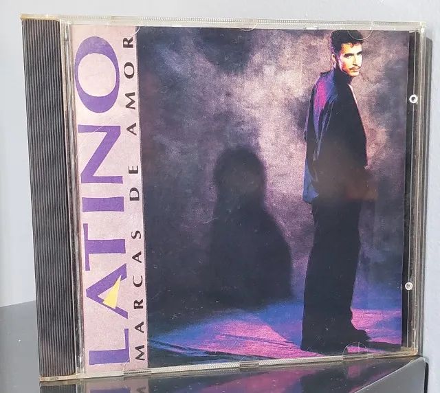 Latino - Marcas de Amor (CD)