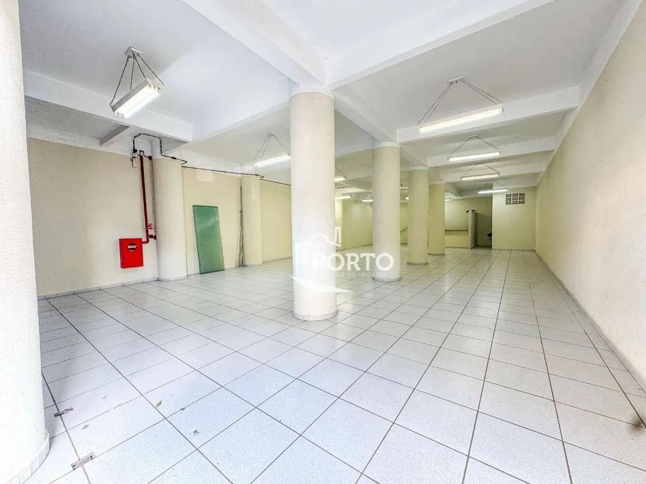 Ponto comercial Salão para alugar no bairro Centro em Piracicaba