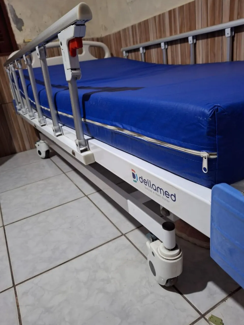 Cama Hospitalar Dellamed DX3 5 Posições até 200 Kg