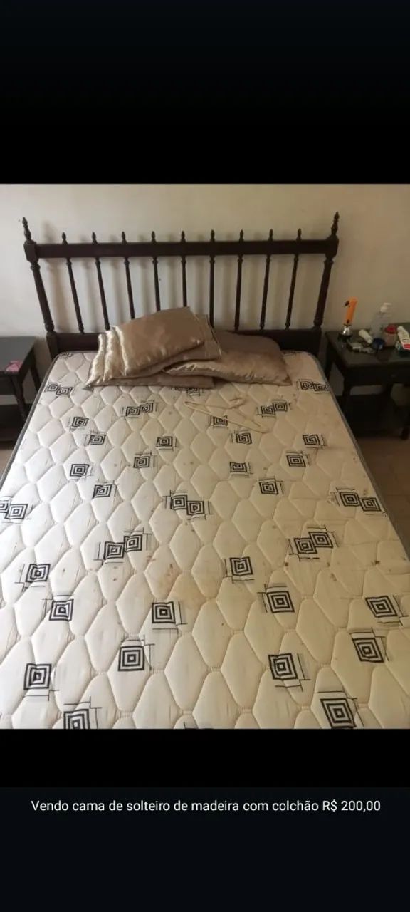 Cama de Solteiro de Madeira com Colchão