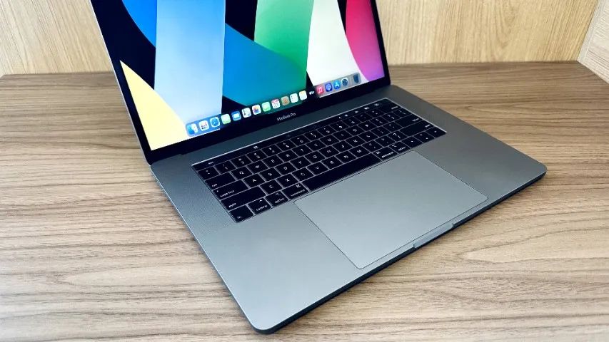 MacBook Pro 2019, Core i9, 32 Gigas Ram, 512 Ssd, 15.4 Polegadas, Touch Bar + Touch Id - Foto 4