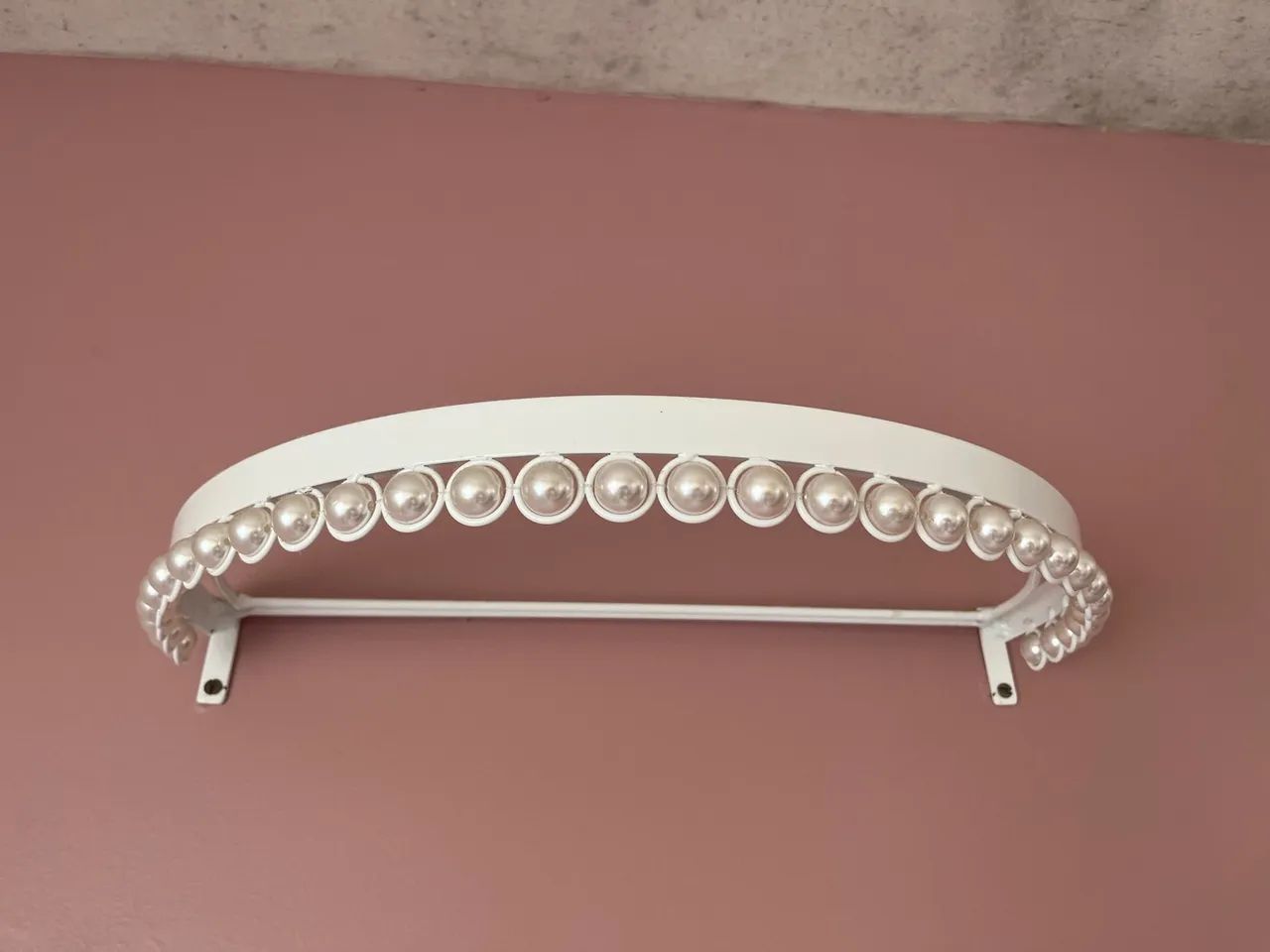 Dossel metálico branco