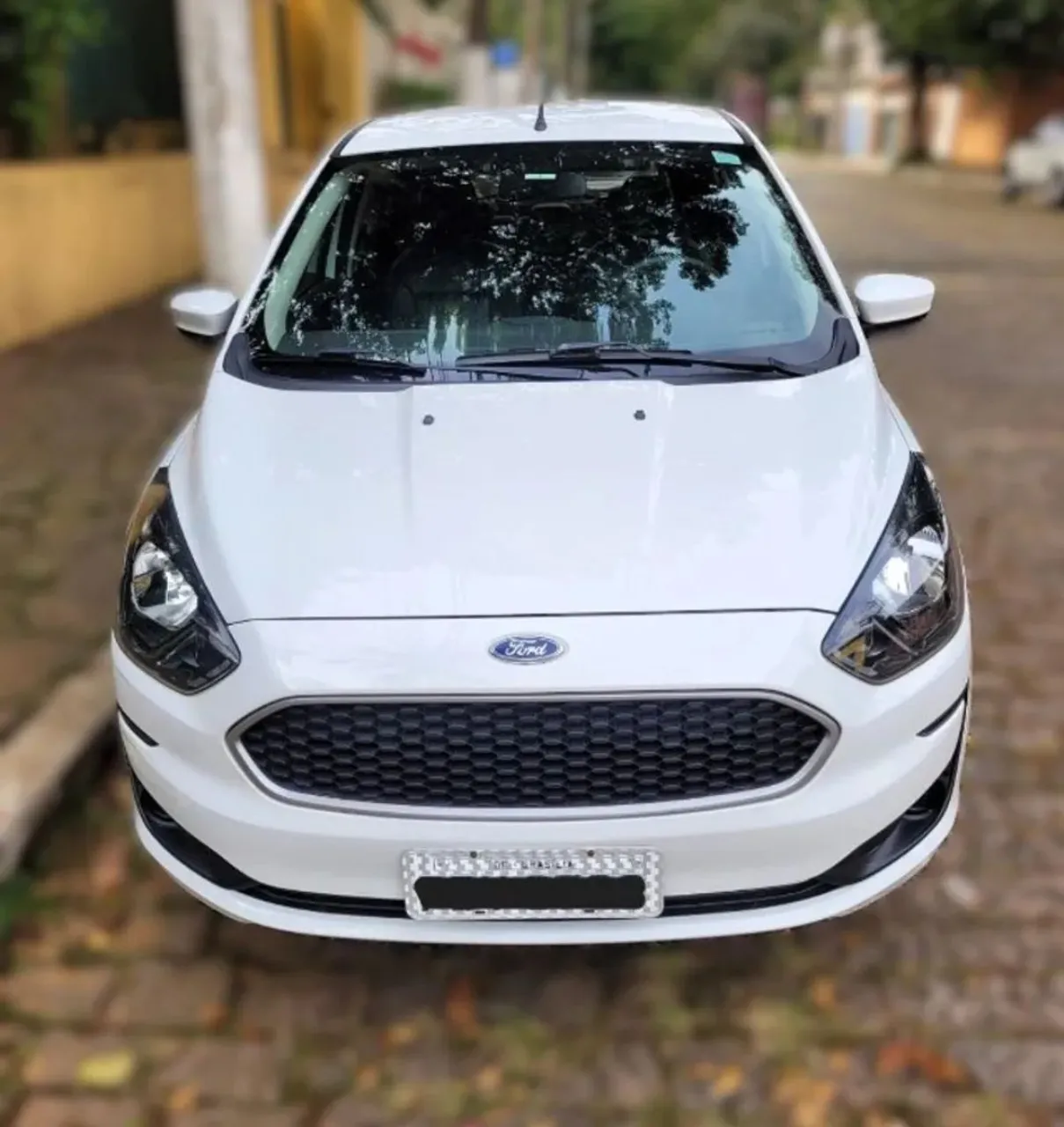 Ford Ka 1.0 2015 completo ?