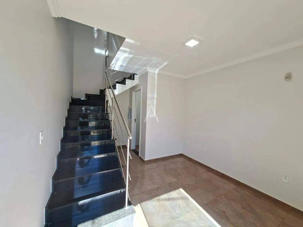 Sala comercial com 50m²para locação no bairro Neva - Foto 3