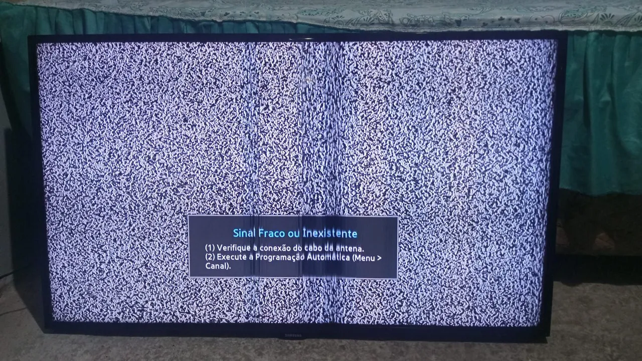 TV Samsung com mancha na tela aceito ofertas