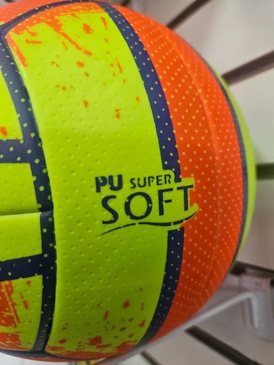 Bola de Vôlei Penalty Adrenalina+bomba de ar -R$140.00 avista  - Foto 2