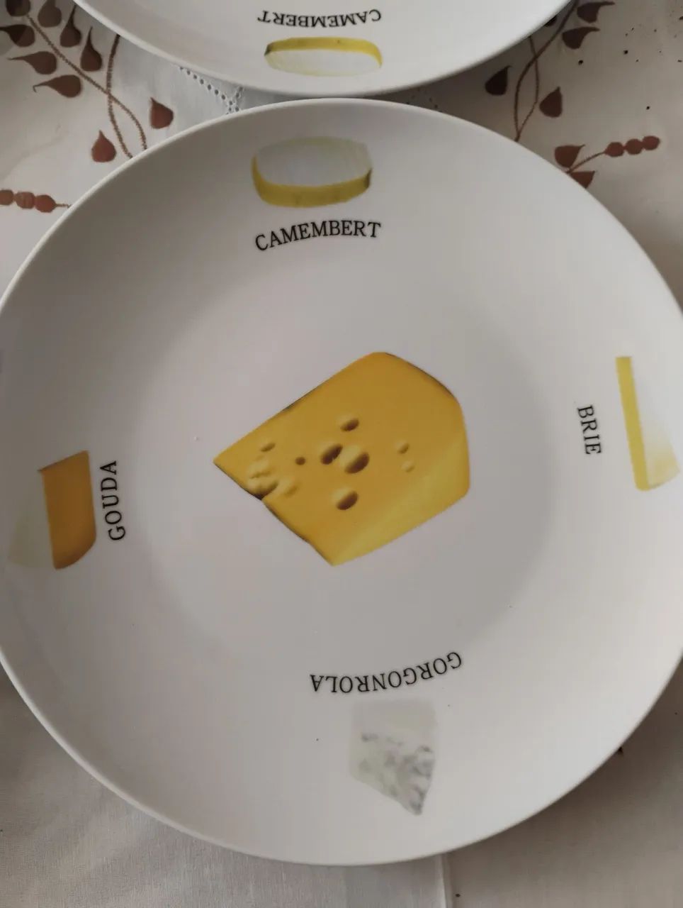 Jogo de prato de porcelana  - Foto 2