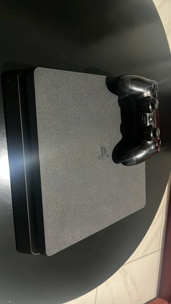 Playstation 4 Slim