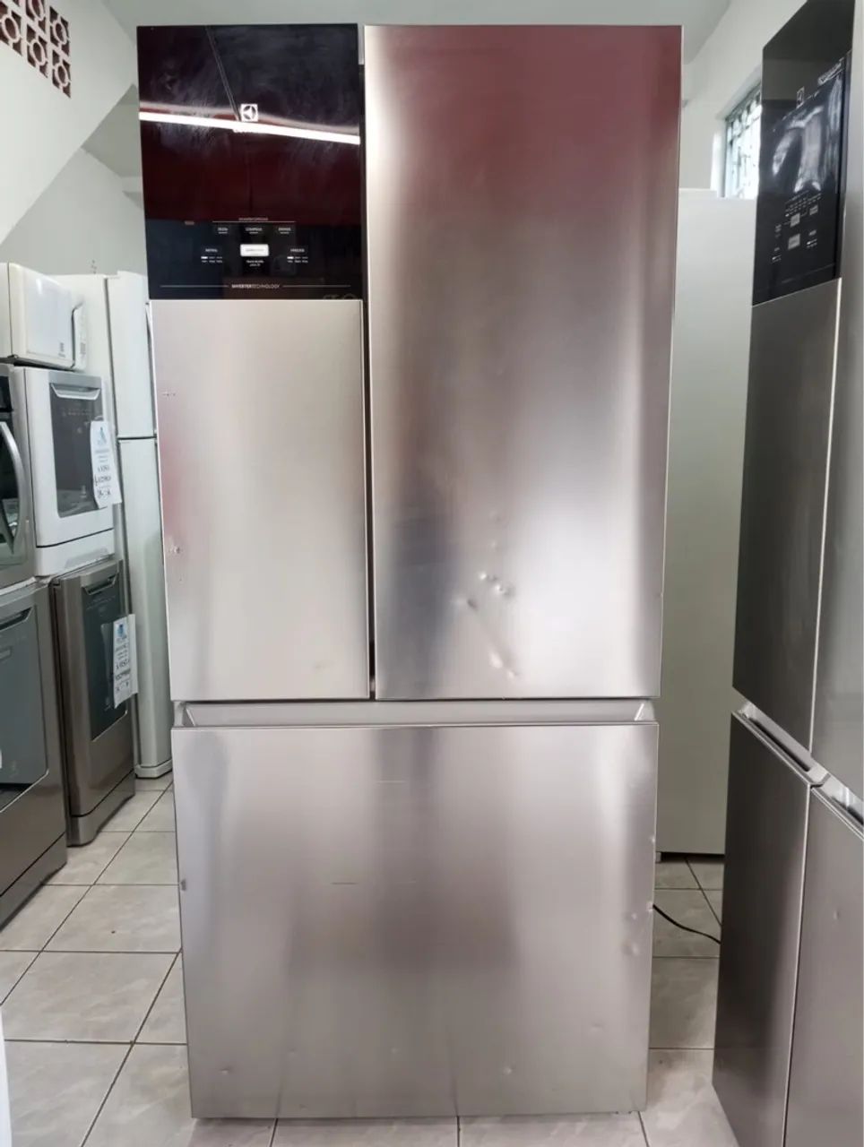 Geladeira Refrigerador Side by Side Electrolux 590lts 127v inverter NOVA