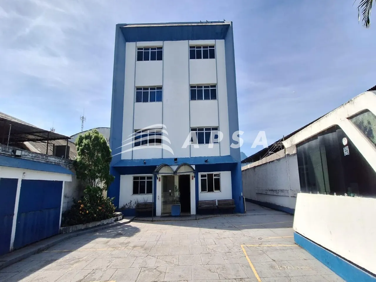 EXCELENTE PRÉDIO CORPORATIVO, NA ESTRADA DOS BANDEIRANTES - TAQUARA, PARA ALUGUEL. COM 110