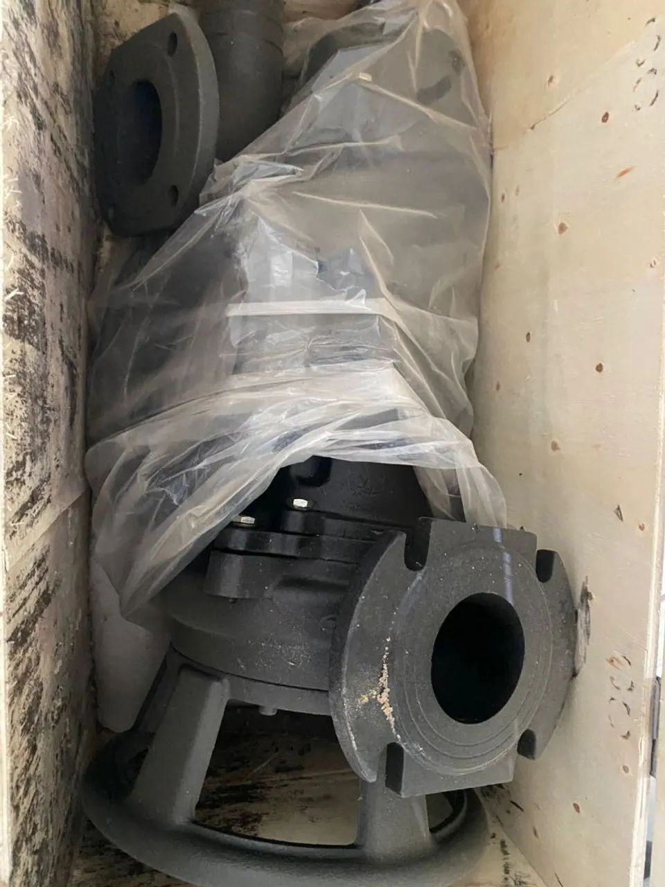 Bomba centrifuga 3 cv 220 trifásica<br>Valor R$ 4,000,00 - Foto 2