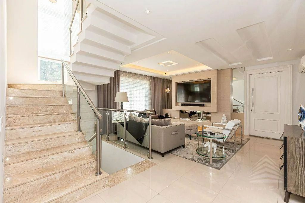Casa em condomínio à venda - Porteira Fechada - por R$ 4.200.000 - Mercês - Curitiba/PR - Foto 2