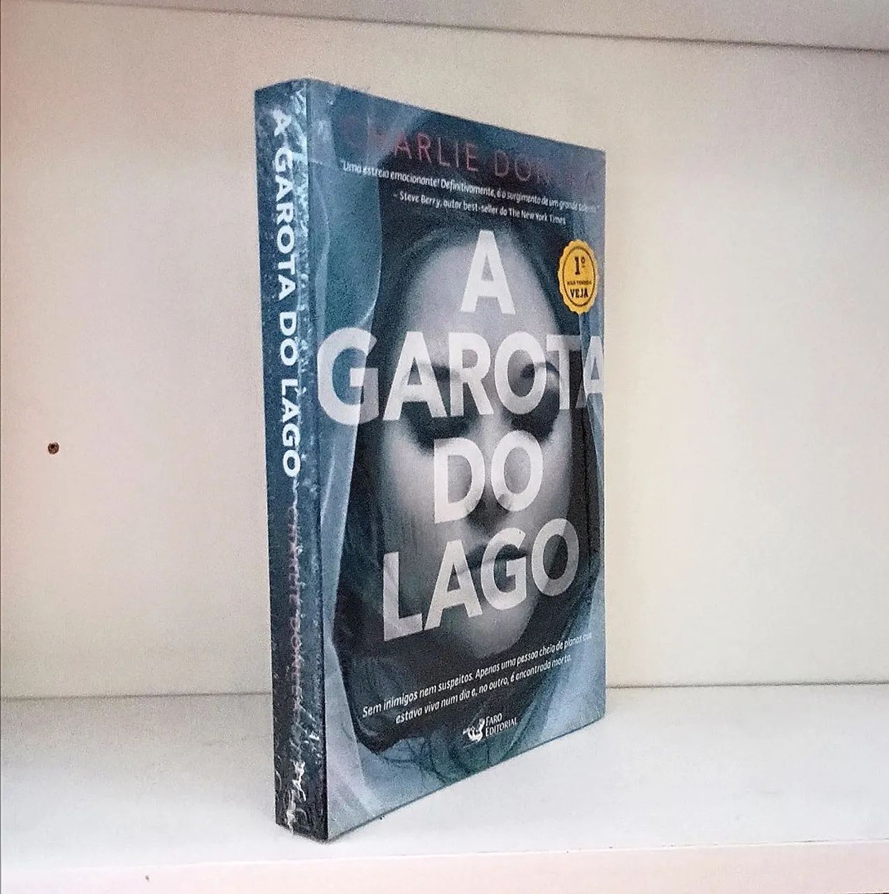 livro a garota do lago charlie donlea editora faro suspense nerd geek - Foto 5