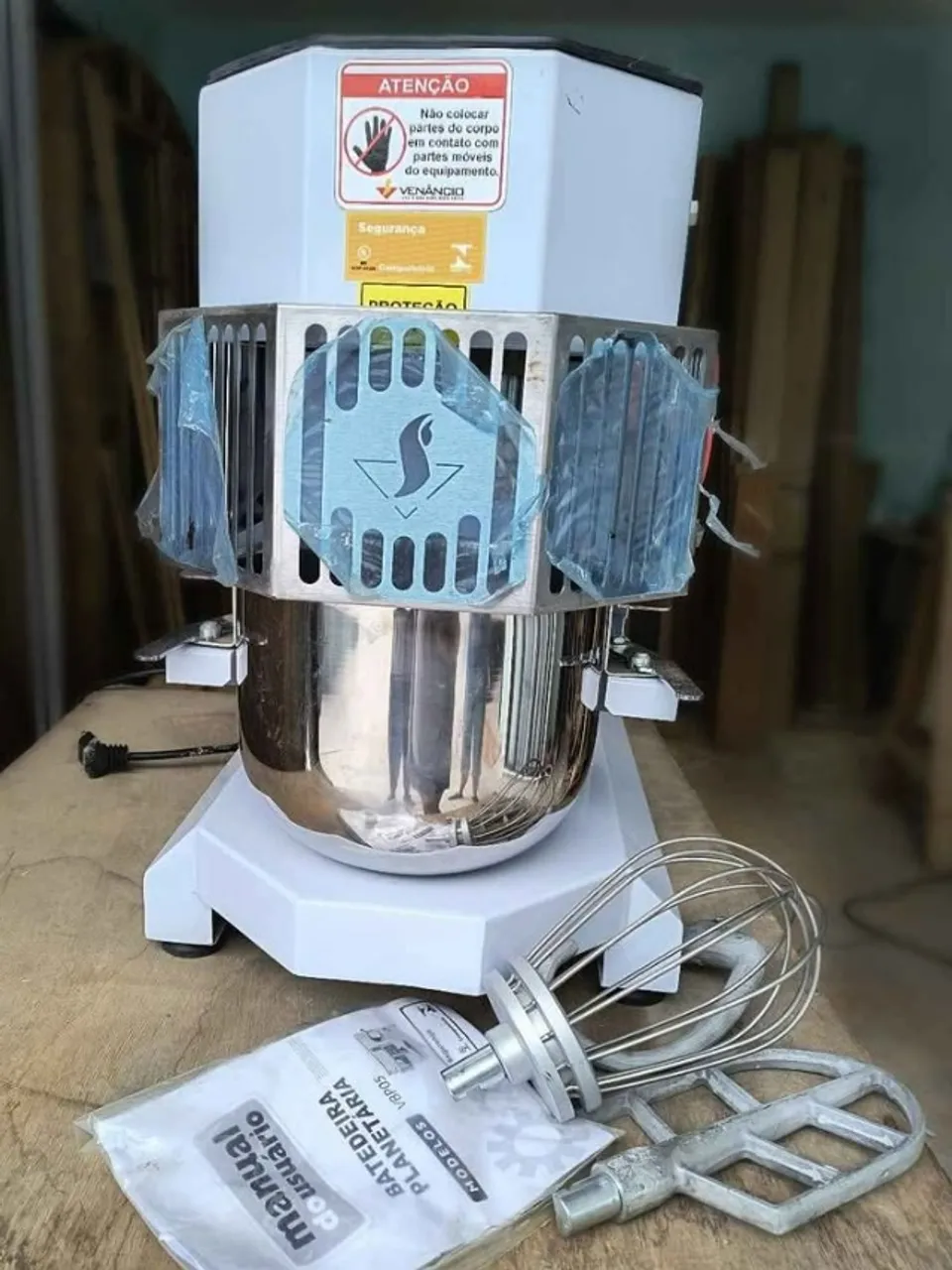 Batedeira Planetária Industrial Confeitaria Vbp05 Venâncio 127V