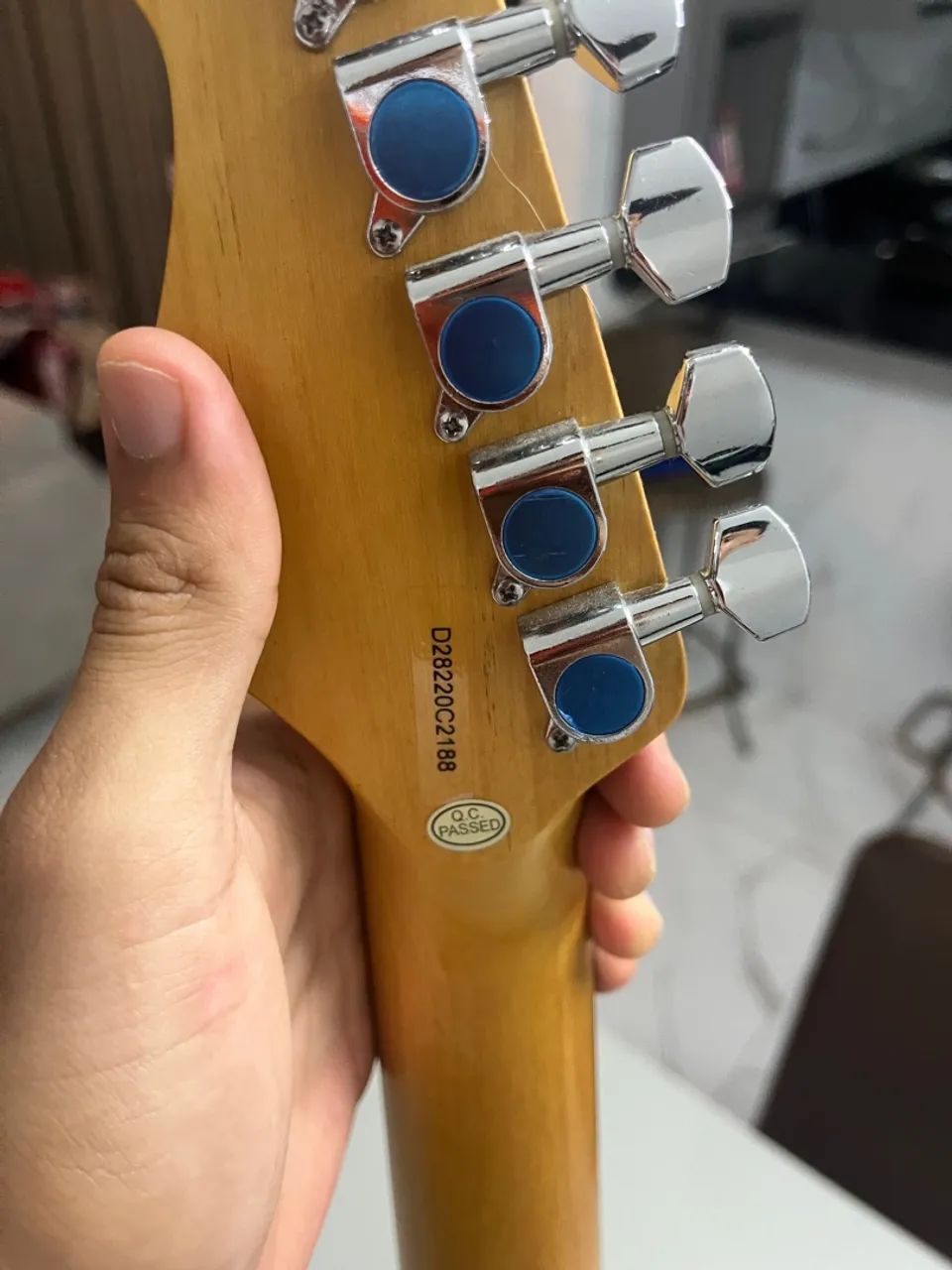 Guitarra VOGGA Stratocaster Azul Degradê - Foto 3