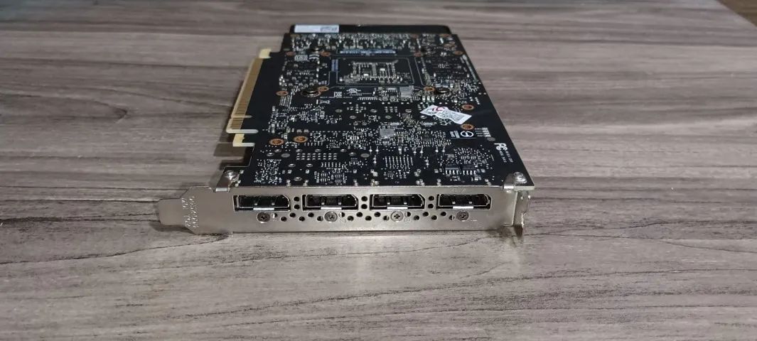 Placa de vídeo - NVIDIA Quadro P2000 (5GB / PCI-E) - PNY