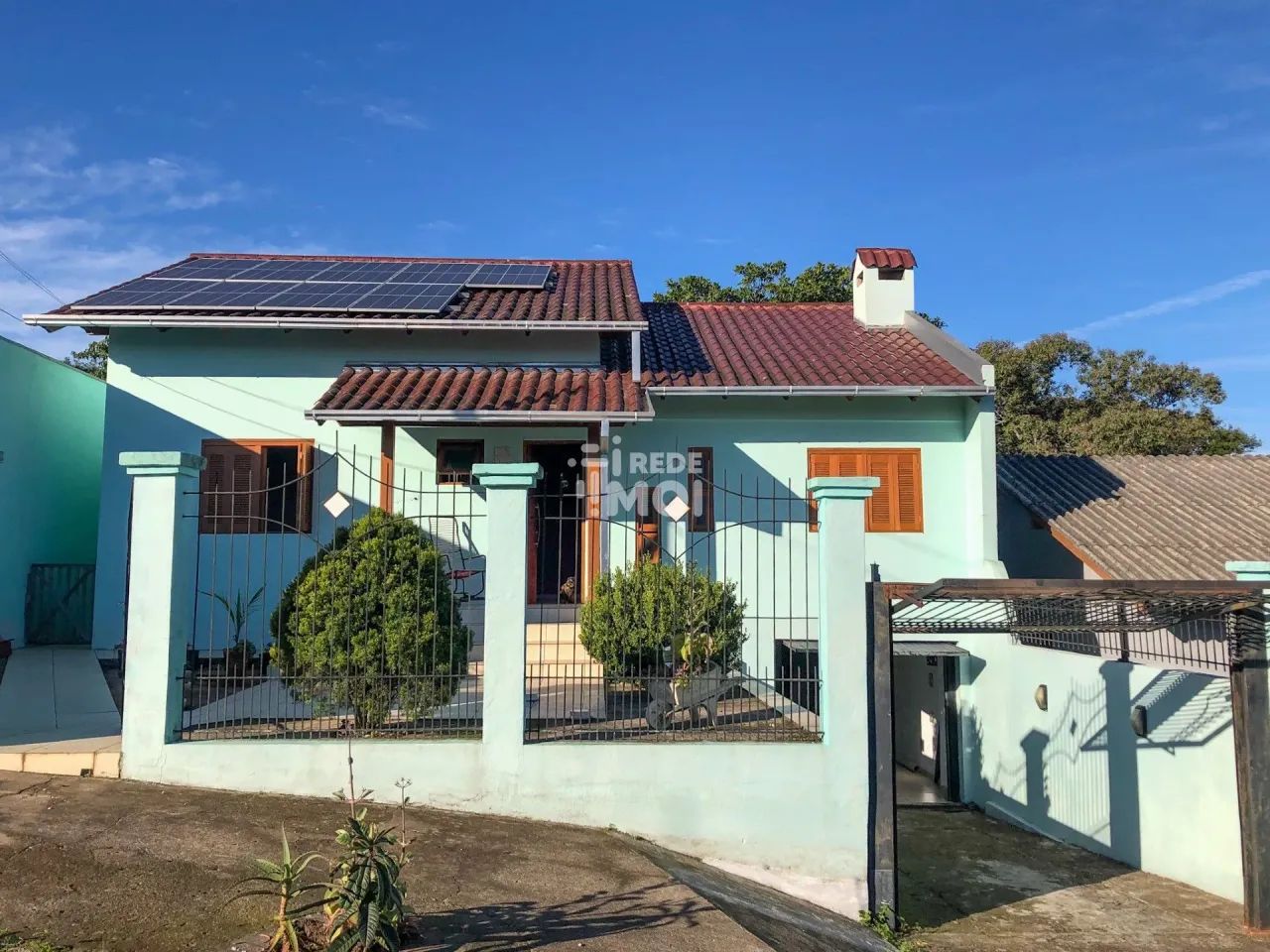 CASA COM PISCINA E ESPAÇO GOURMET!