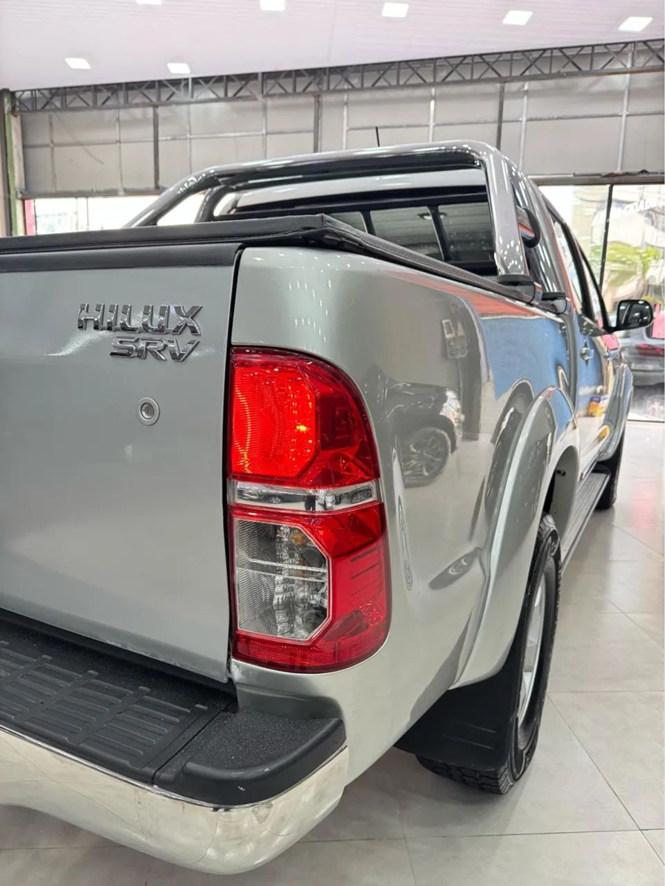 Toyota Hilux SRV flex 4x4 automática ano 2013 - Foto 3