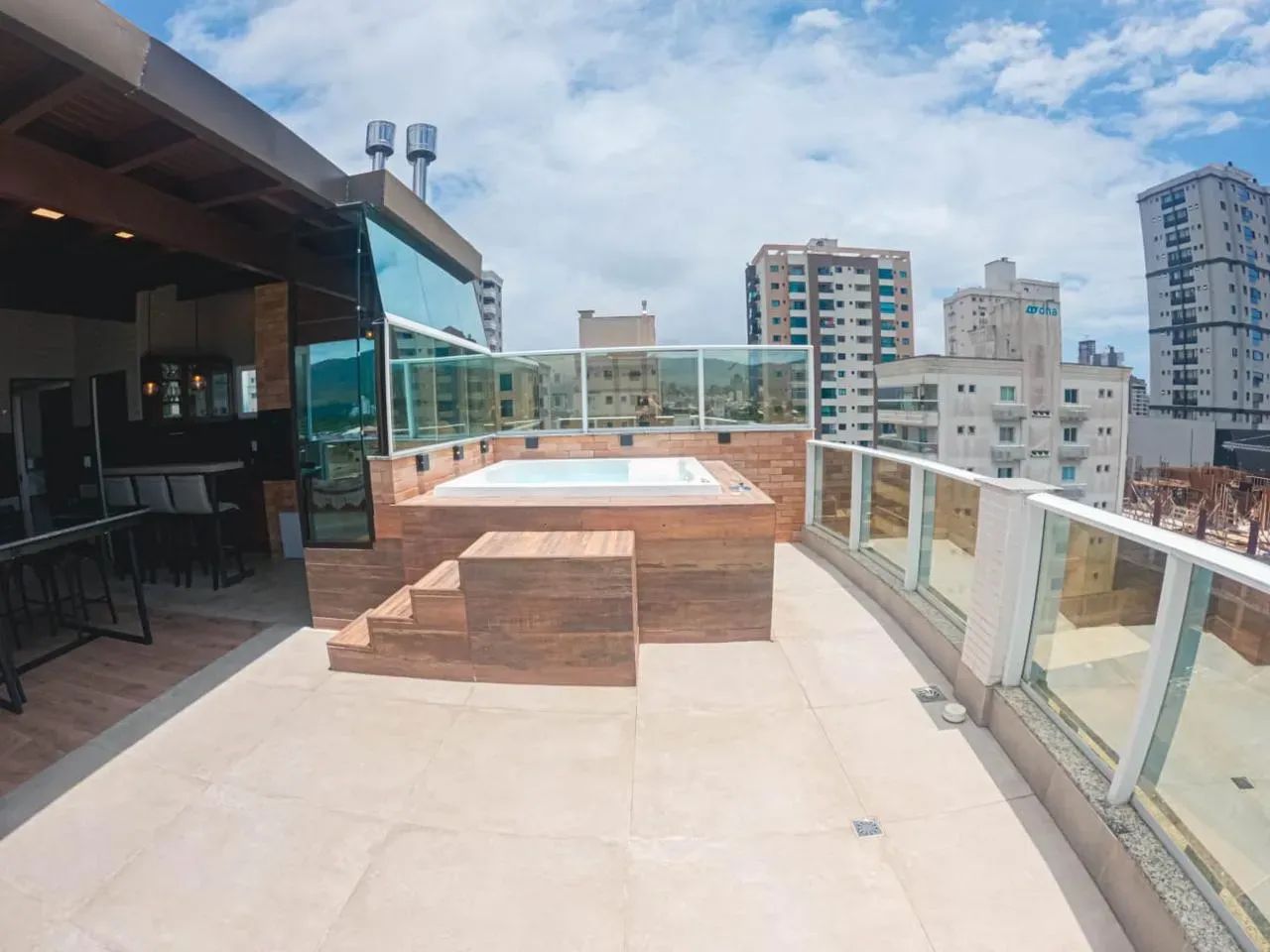 Triplex mobiliado