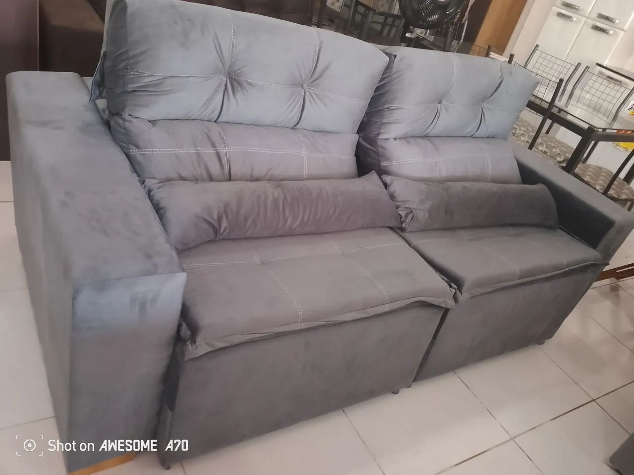Sofá retrátil reclinável com frete e entrega grátis aproveite esse oferta 