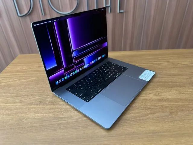 MACBOOK PRO CHIP M1, 32 GB RAM, 512 SSD, TOUCD ID, 16 POLEGADAS