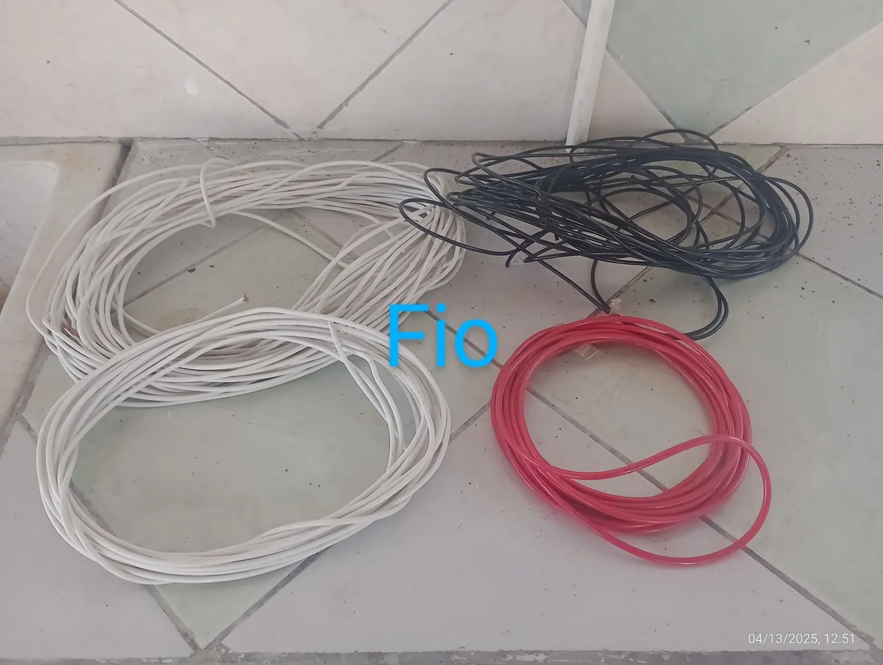 Cabos elétricos novos - diversos tamanhos