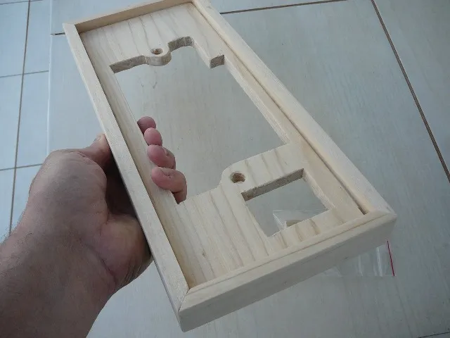 Moldura de madeira para telejogo 2 (só a moldura de madeira)