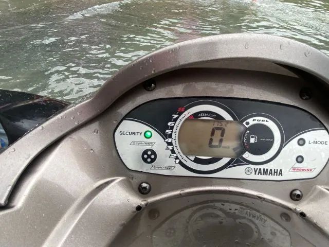 JET SKI YAMAHA VX 1100 2010 - Foto 2