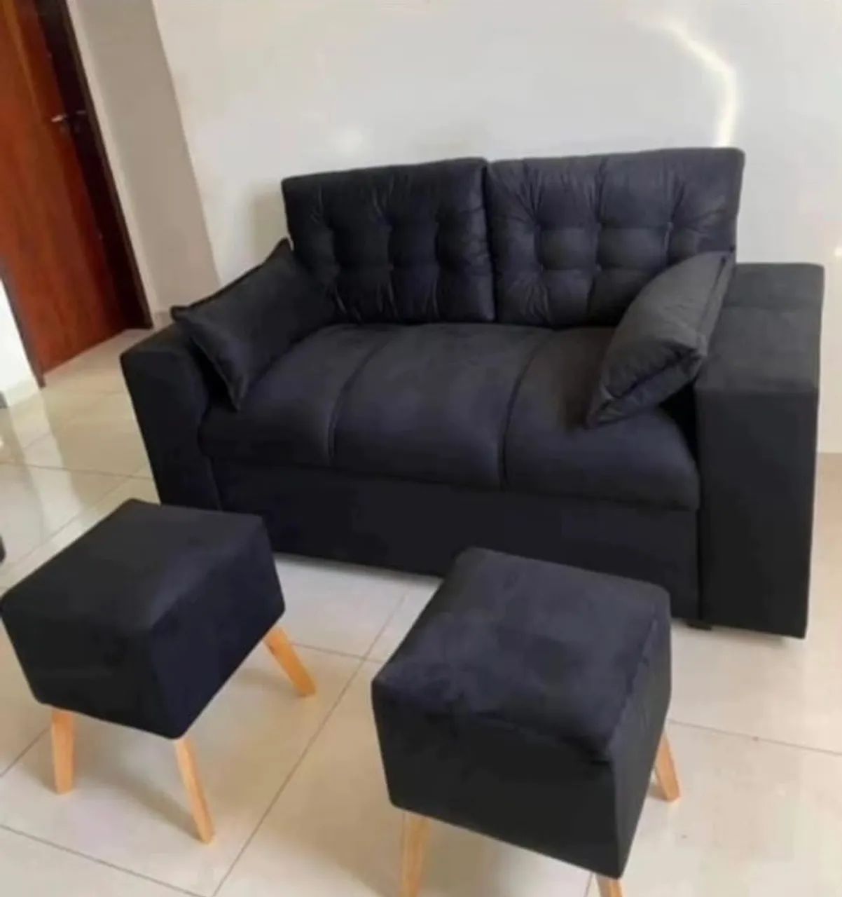 Sofá e banquetas - Lumi Estofados - Foto 2