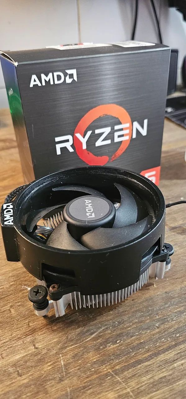 Caixa vazia do Ryzen 5 5500  e Cooler AMD  - Foto 2