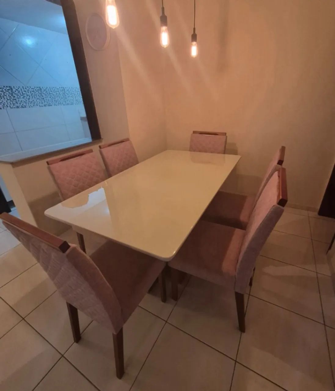 MESA DE JANTAR COM SEIS CADEIRAS - Foto 2