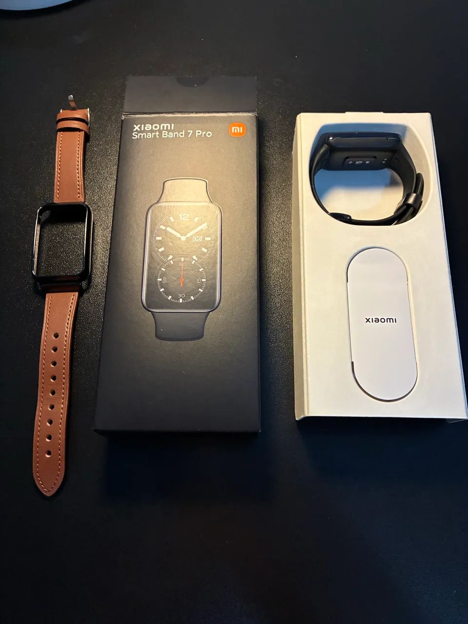 Smartwatch Xiaomi Smart Band 7 Pro - Semi-novo, completo!