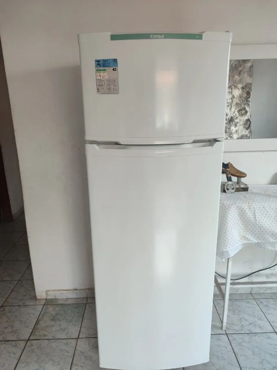Geladeira Consul Duplex.