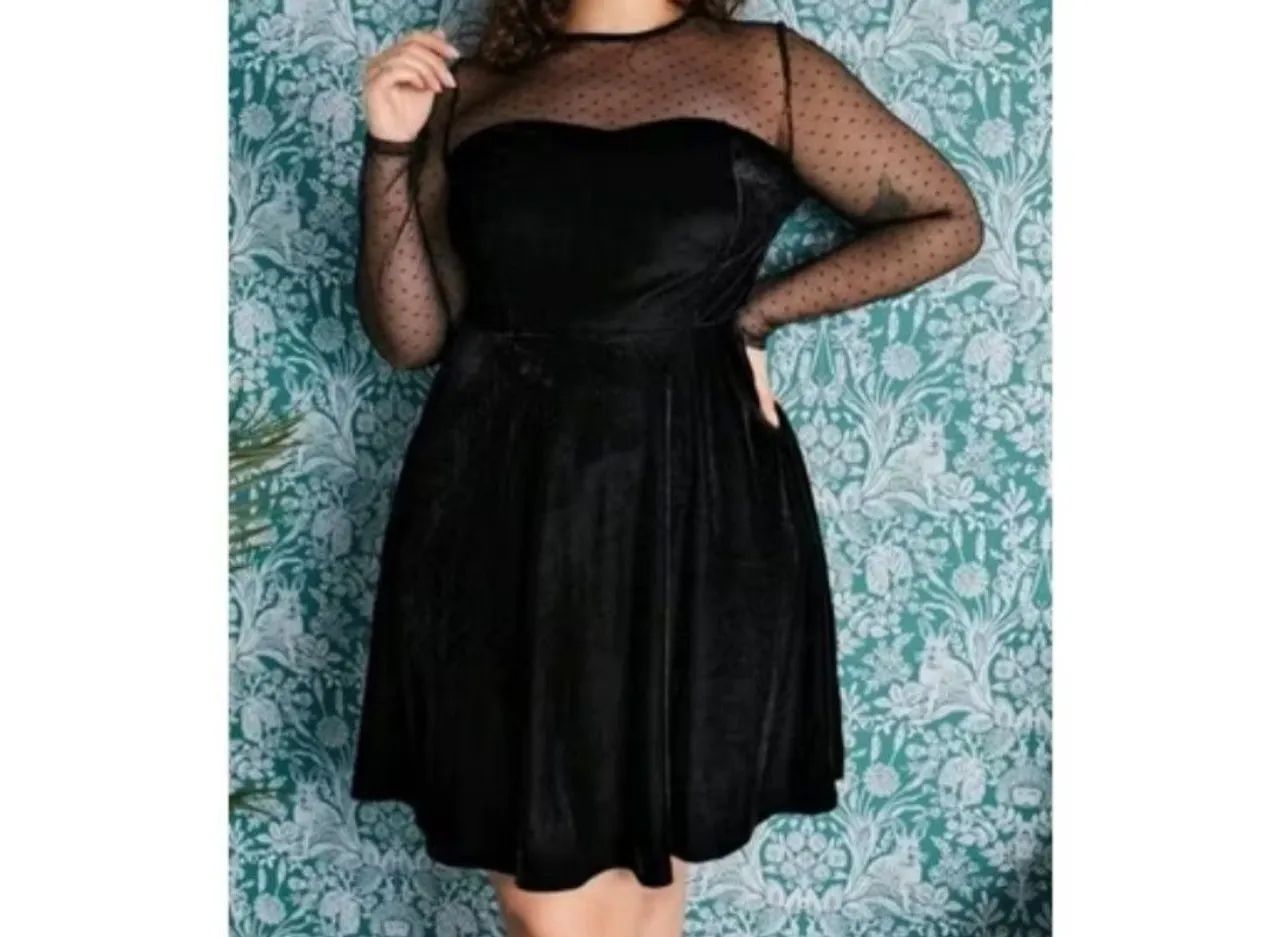 Vestido Plus Size Preto Veludo - Foto 3