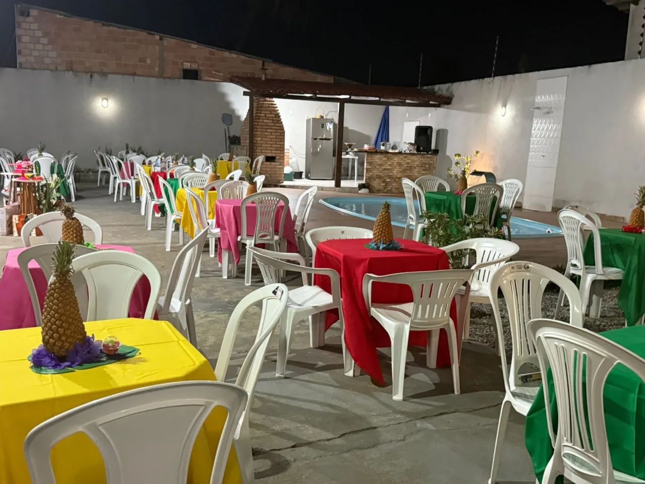 Aluguel de mesas e cadeiras  - Foto 5