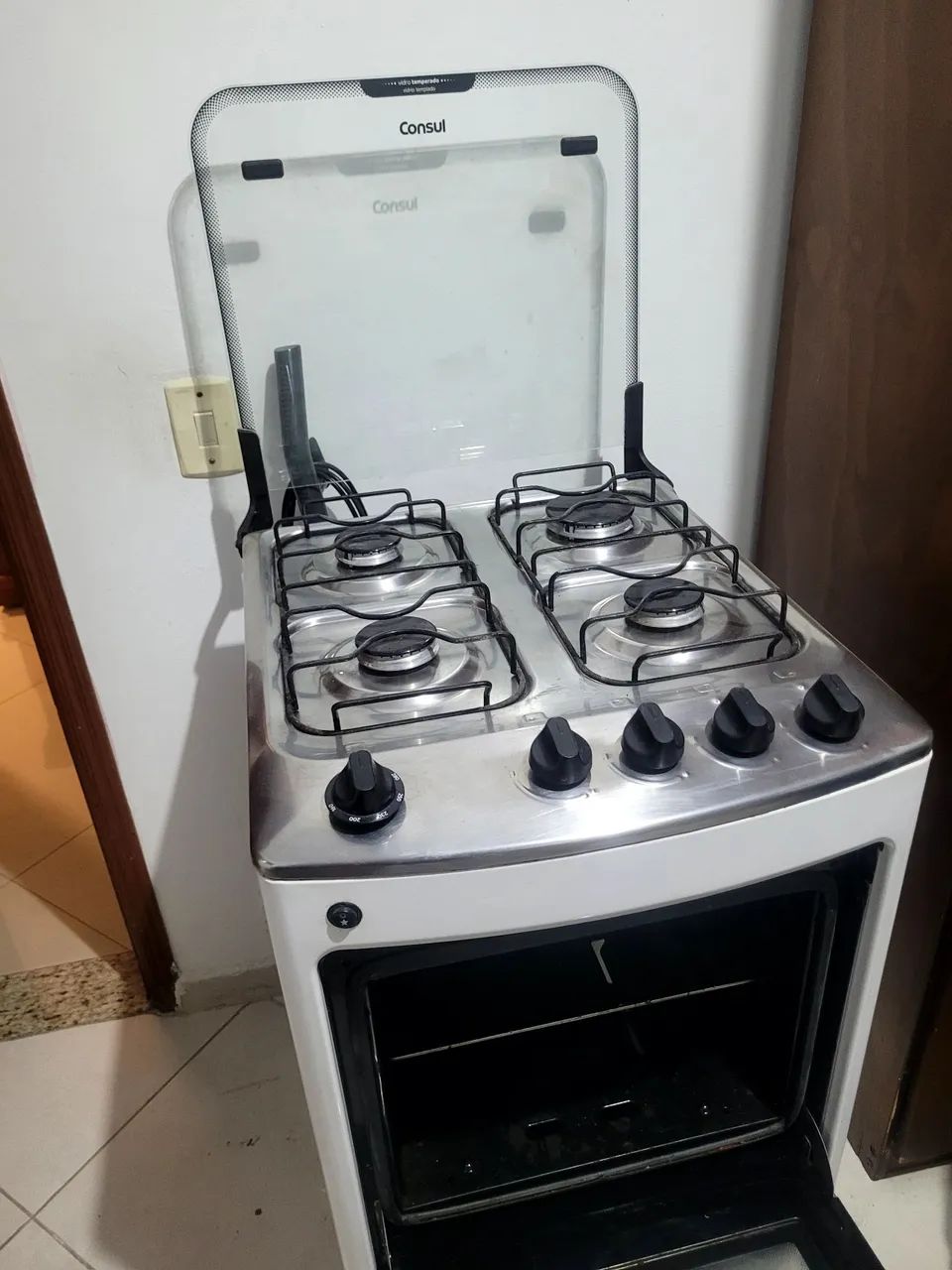 Fogão, Sofá, e móvel de cozinha. PREÇO NOS TRÊS ITENS - Foto 2