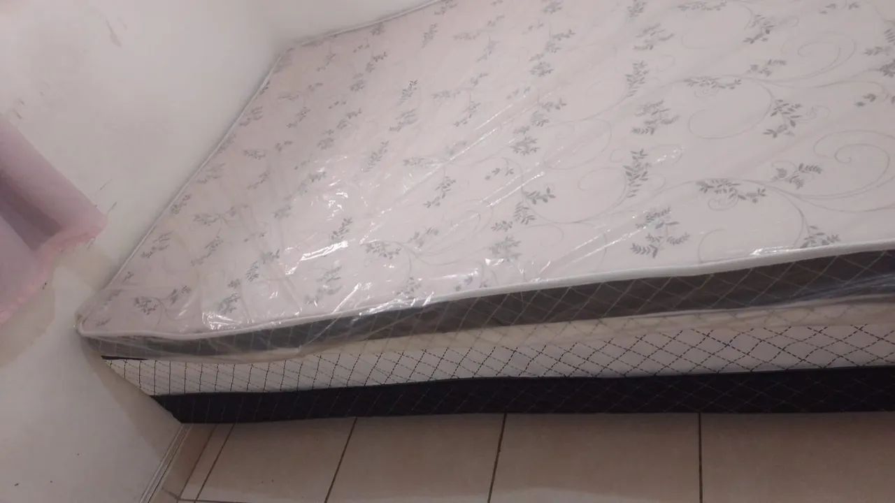 Cama box + colchão e comada  - Foto 3